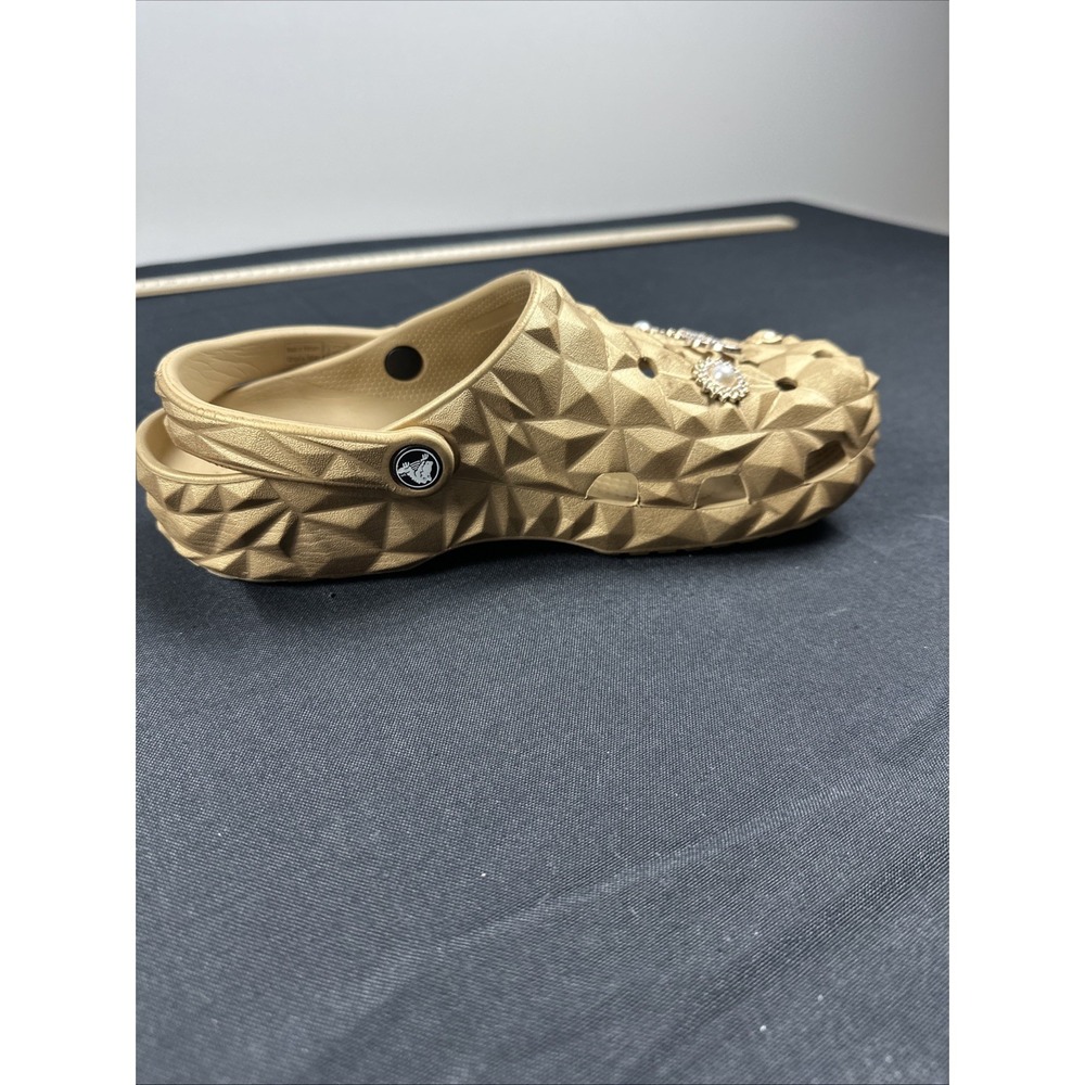 CROCS Classic Metallic Geometric Clog 'Gold' Size 11 Woman's - Picture 5 of 8